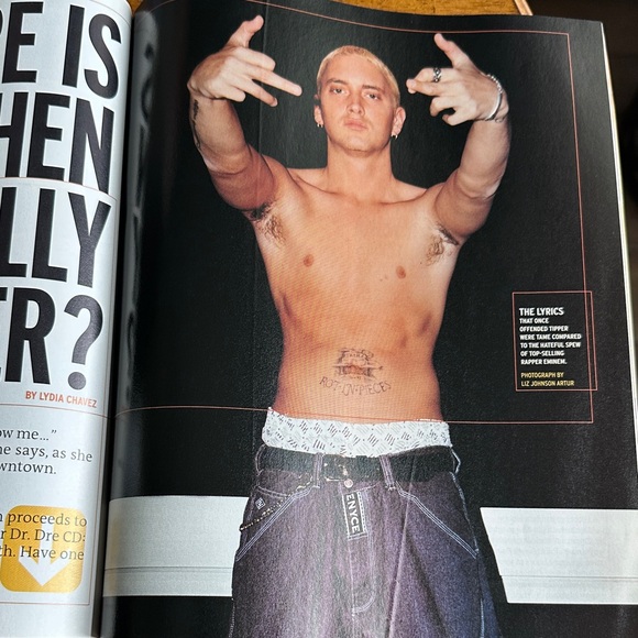 George Magazine September 2000 Issue - Picture 4 of 4